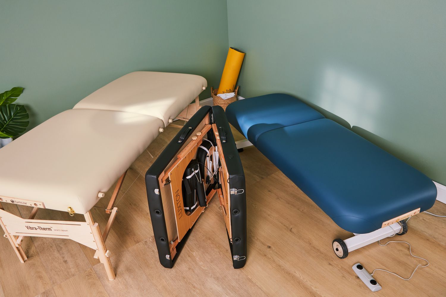 We Tested the Best Massage Tables—These 10 Help Us Relax and Relieve Stress