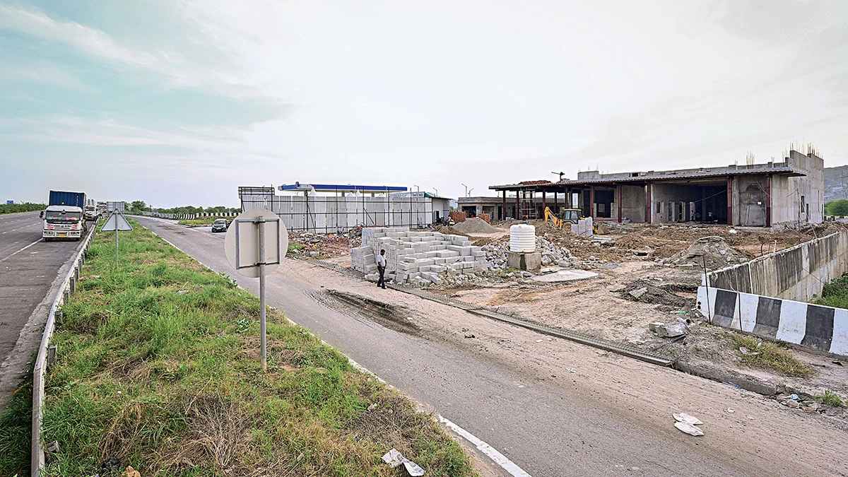 No place to take a break | Highway amenities