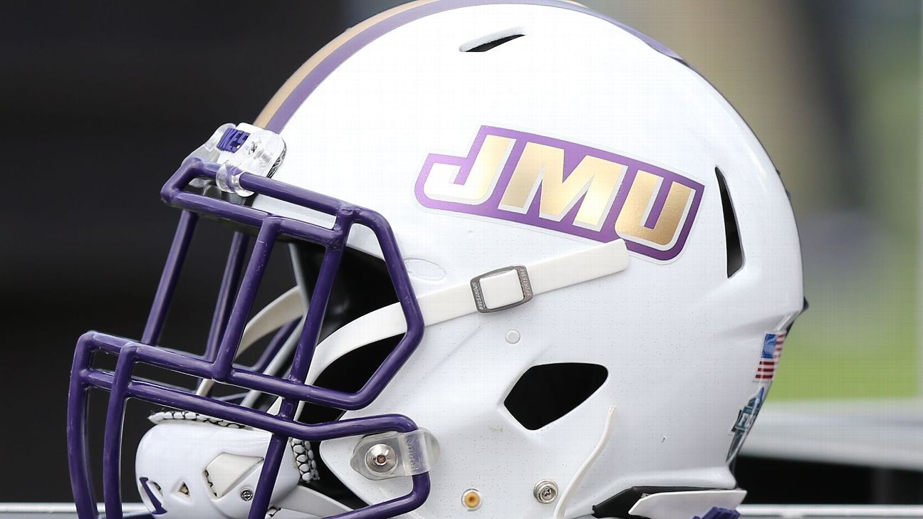 Cool it! JMU AD scolds fans for throwing snowballs