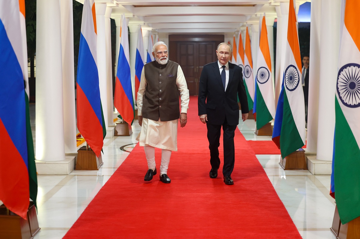 Putin Touches Down in Delhi for High-Stakes Summit
