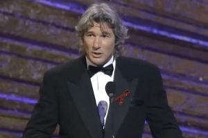 Richard-Gere-120625-2-e2626cb343f74286854ac4f81f0e6668.jpg