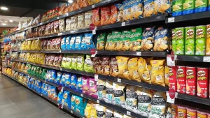 snacks-junk-food-aisle-at-grocery-store.webp.webp